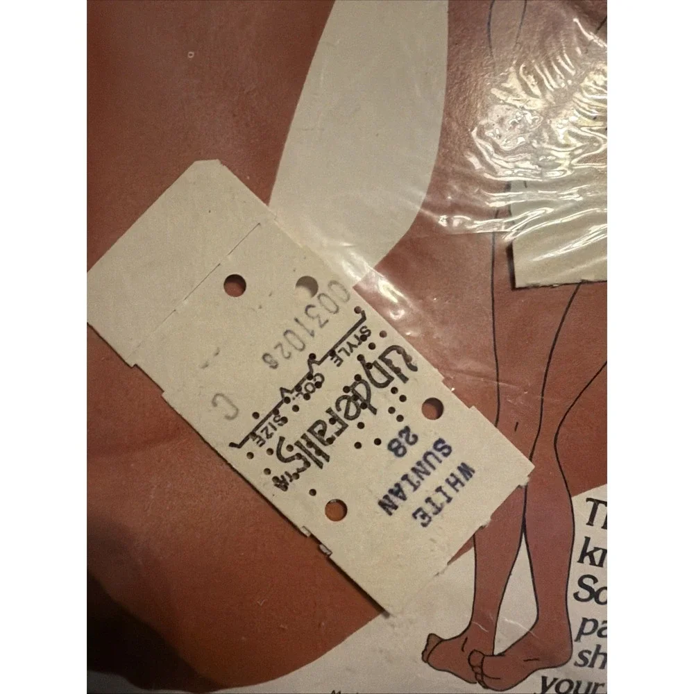 NWT Vintage Slenderalls Underalls PantyHose White Suntan Brief Legs Size C-D 80s